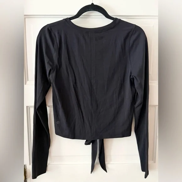 Lululemon Top - Picture 2 of 2
